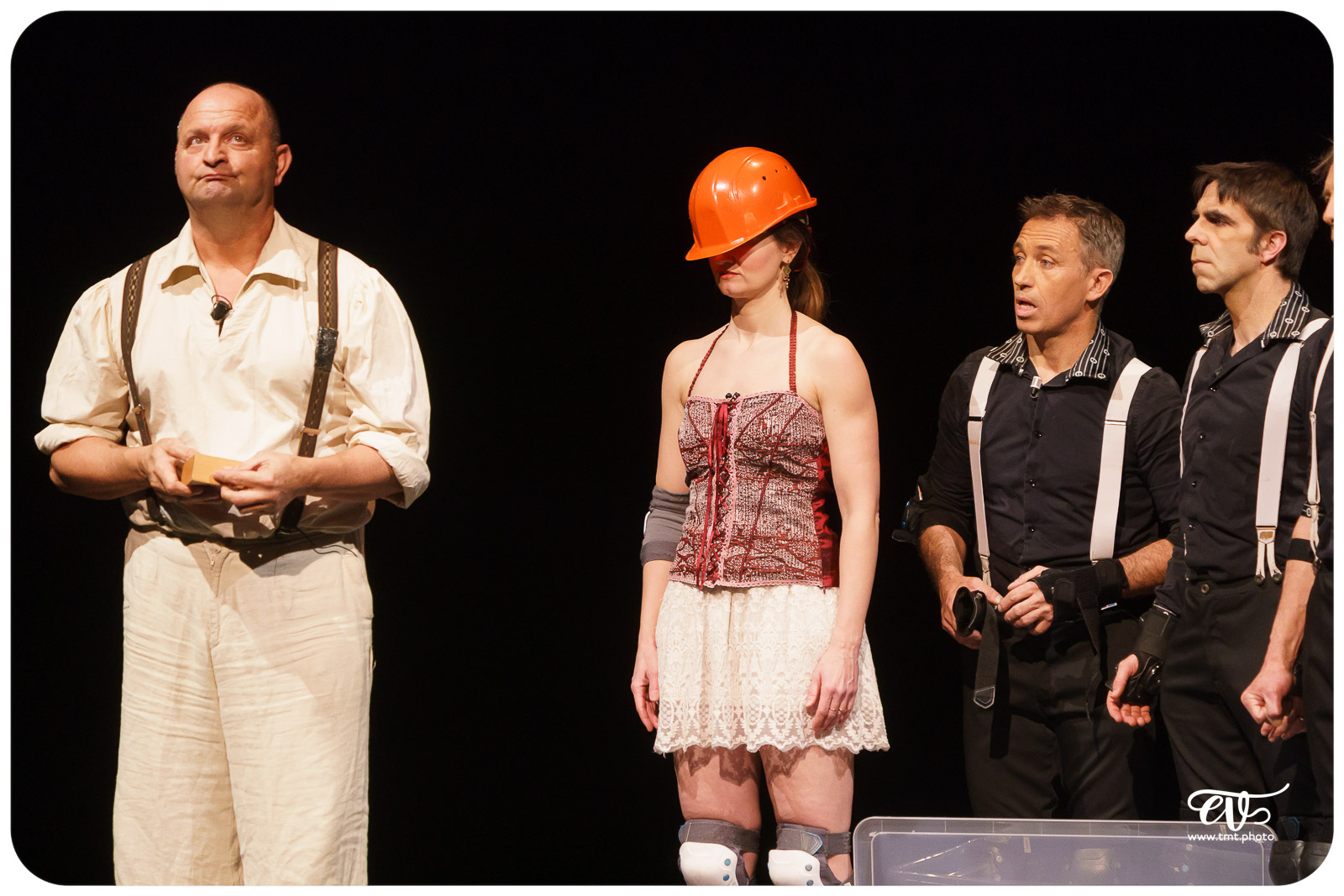 ExCENTRIQUES (CIE LES ACROSTICHES)